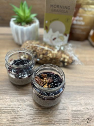 Chia puding áfonyával és kókusztejjel 🥥