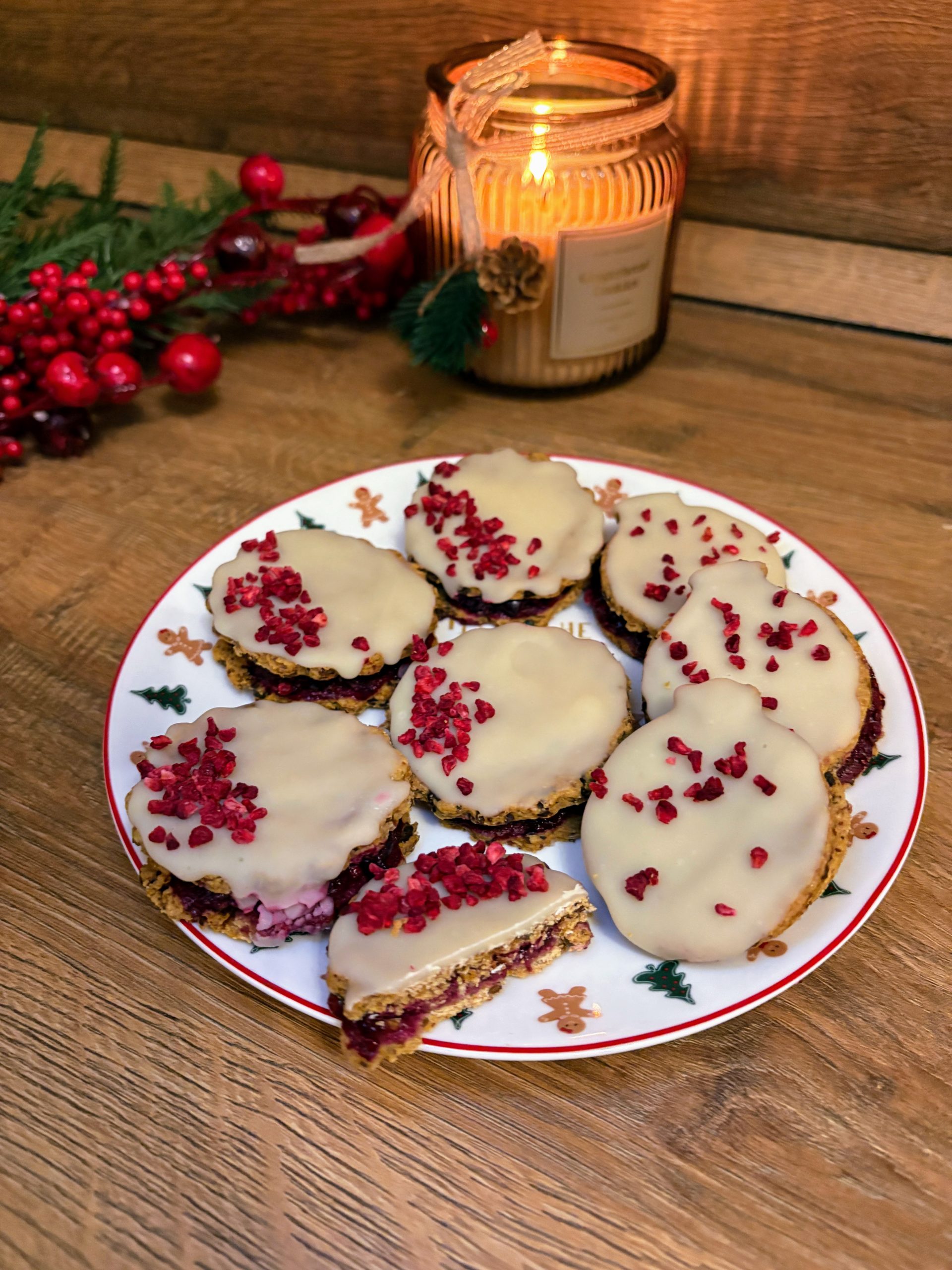 Pisztáciás–Fehércsokis Isler: az ünnepi asztal sztárja 2 tt IMG 9627 251208 101822 scaled