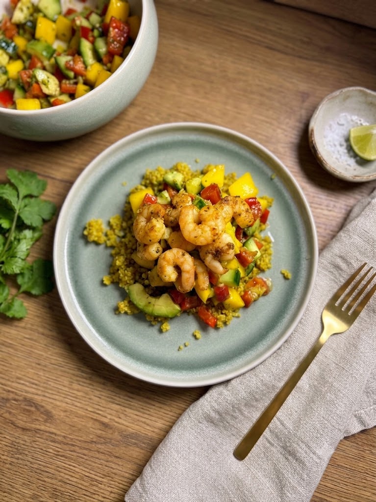 Fűszeres garnéla recept friss mangó salsával és quinoával 1 Fűszeres garnéla recept friss mangó salsával és quinoával